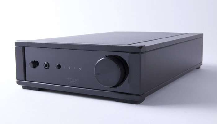Rega io Integrated Amplifier with MM Phono