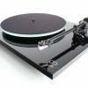 Rega Planar 2 Turntable with Rega Carbon Cartridge